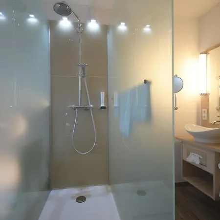 Deutsches Haus מלון