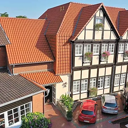 Hotel Deutsches Haus *